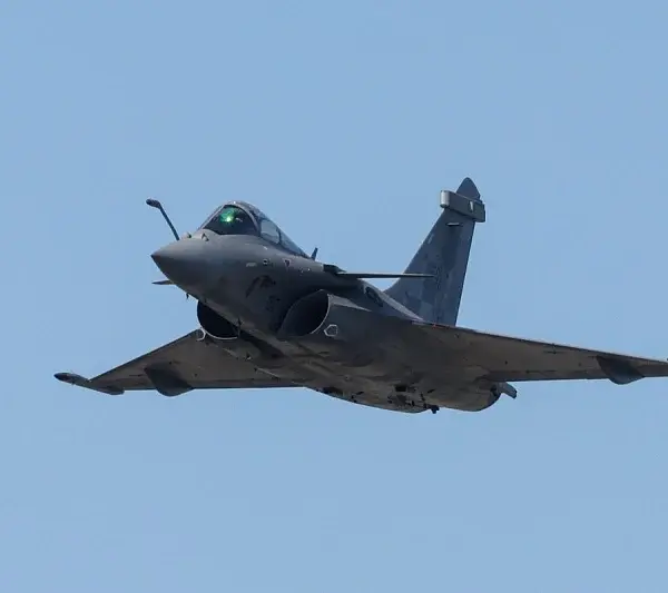 B 261013211 600x533